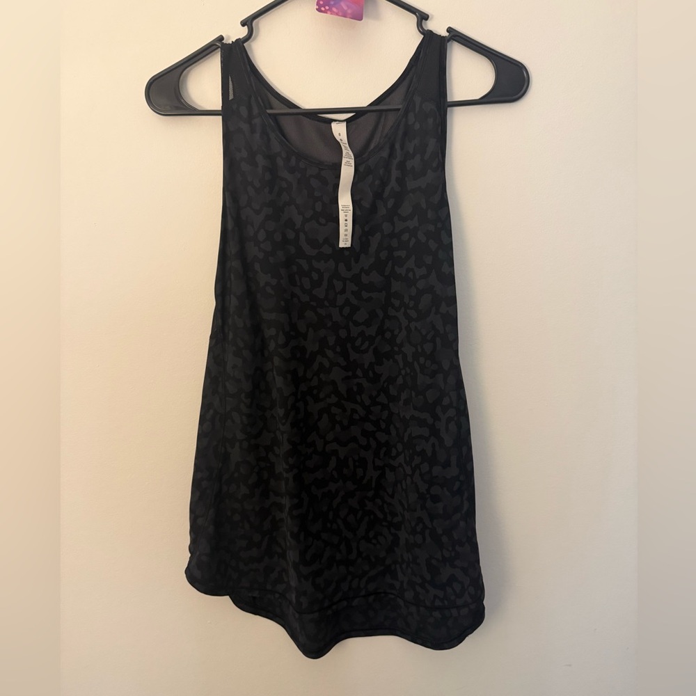 EUC Lululemon Tank Top w/ Mesh Size 8